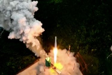 Corea del Sur completa el lanzamiento de su cohete Nuri para poner ocho satélites en órbita