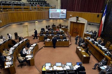 Senado aprueba informe de Comisión Mixta sobre elección de gobernadores regionales