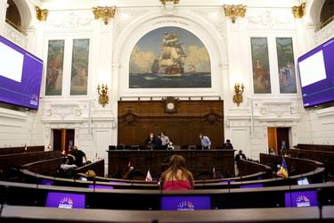 Colegio de Abogados entra al debate y muestra preocupación por propuesta de la Convención que busca limitar duración de los jueces