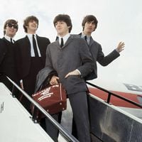 Cuando no se podía bailar con The Beatles: a 60 años de la difícil llegada de la Beatlemanía a Chile