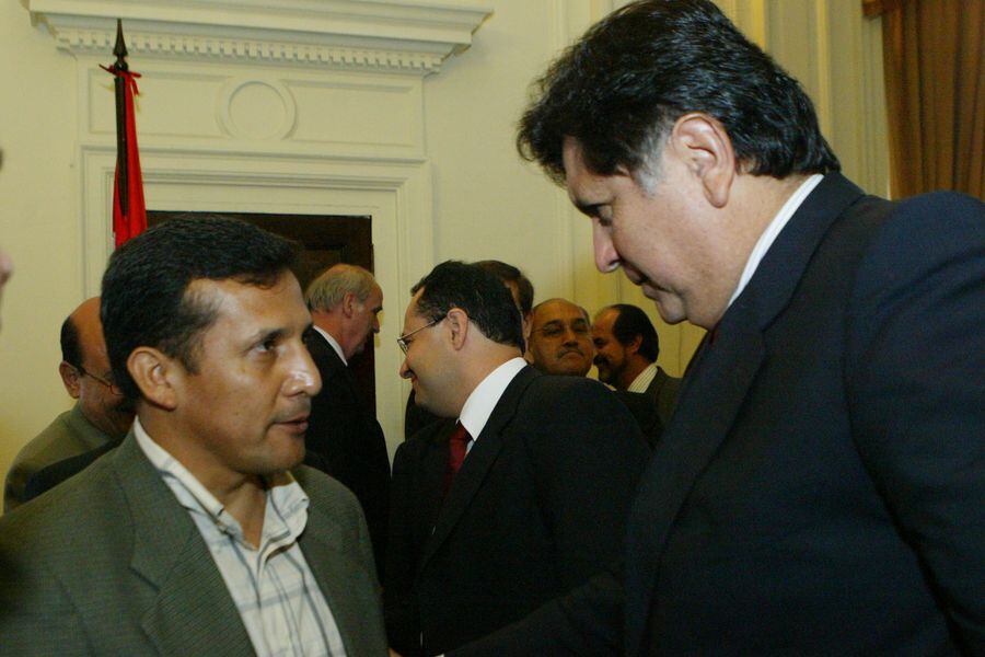 PRESIDENTE ALAN GARCIA Y OLLANATA HUMALA EN REUNION DEL CONSEJO DE MI