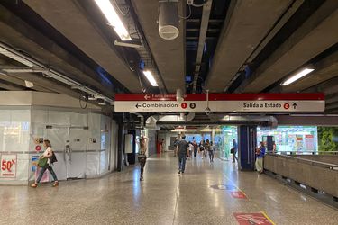 Metro y RED Movilidad informan servicios especiales por amistoso de Chile vs. Paraguay: revisa aquí los recorridos y horarios