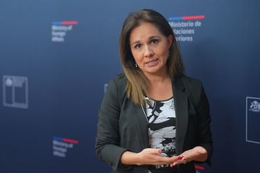 Visa Waiver: Cancillería afirma que Chile “colabora” con EE.UU. y que permanencia en el programa “no está en riesgo”