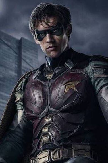 robin titans traje