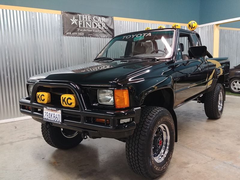 Toyota Xtra Cab SR5