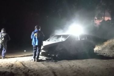 Un carabinero herido y un vehículo quemado: el saldo de violento ataque protagonizado por encapuchados en La Araucanía