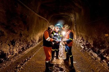Ocupación en el sector minero alcanza su máximo histórico y supera en 100 mil puestos de trabajo el menor nivel de la pandemia