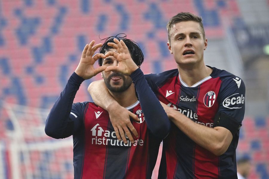 El Bologna venció al Crotone - La Tercera