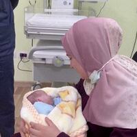Entierran en Rafah a gemelos que nacieron y murieron durante la guerra en Gaza