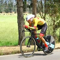 Aranza Villalón recorta puestos en la Vuelta a Colombia