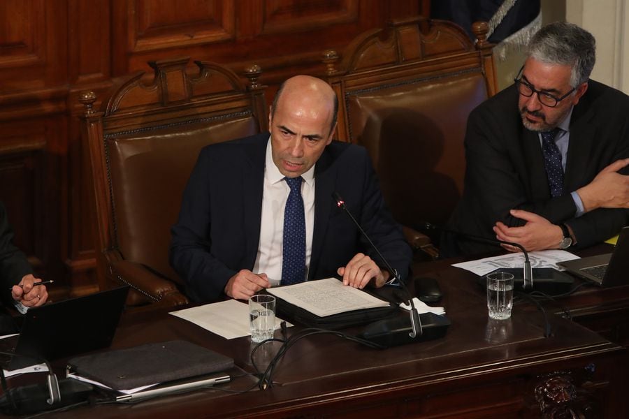 El contralor Jorge Bermúdez participó de sesión plenaria de la comisión de expertos del nuevo proceso constitucional.