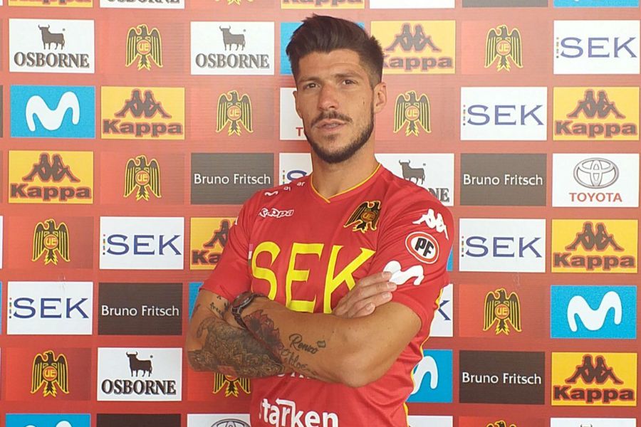 11+ Carlos Palacios Union Española Gif