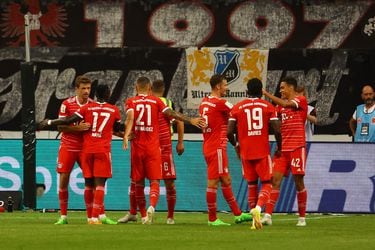 El Bayern Múnich aplasta de entrada: abre la Bundesliga goleando al monarca de la Europa League