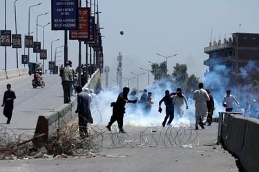 Pakistán: Violentas protestas tras detención del exprimer ministro Imran Khan  