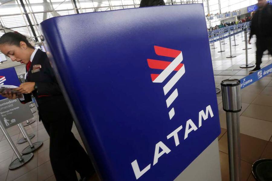 Cambio logo de LAN a LATAM