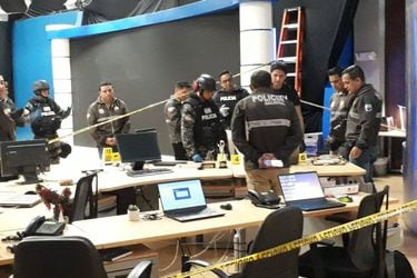 Fiscalía de Ecuador investiga sobres con explosivos enviados a medios comunicación
