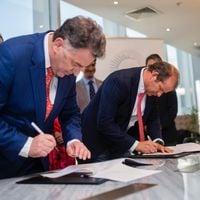Enap y HIF Global firman acuerdo para producir y comercializar combustibles carbono neutrales