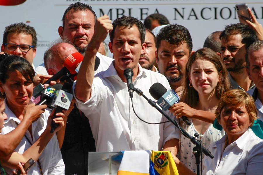 Guaidó dice su breve detención muestra "desespero" del Gobierno venezolano