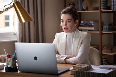 Anne Hathaway protagonizará la adaptación de WeCrashed  para Apple TV+