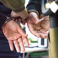 Dos sujetos detenidos en Lampa por receptación y porte ilegal de arma de fuego tras operativo policial
