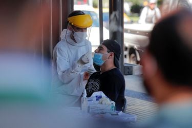 Chile registra 24.037 nuevos casos Covid y rompe por segundo día consecutivo récord de contagios de toda la pandemia