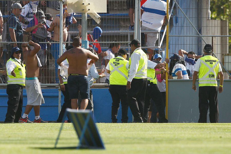 San Carlos de Apoquindo, Hinchas, incidentes