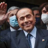 La vida de Silvio Berlusconi, en imágenes 