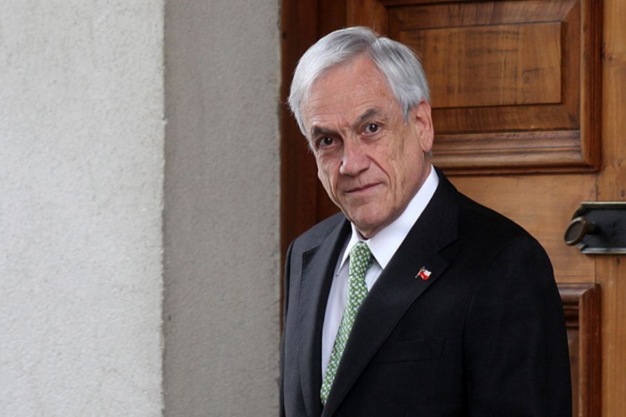 Presidente Sebastian Piñera tras reunion con ministro del Interior.