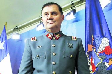 La íntima despedida del comandante en jefe del Ejército a coronel (R) que falleció de Covid en Punta Peuco