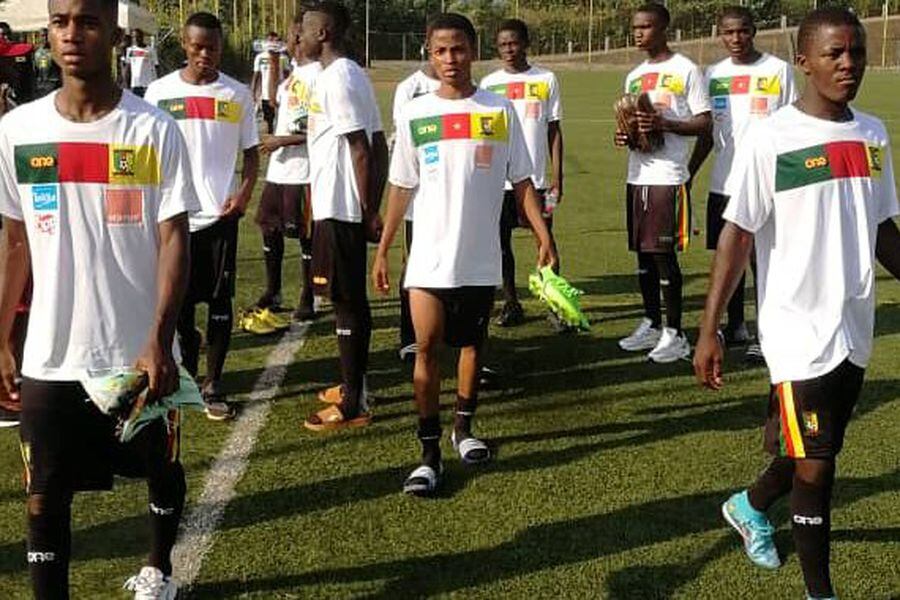 La selección Sub 17 de Camerún, en un entrenamiento