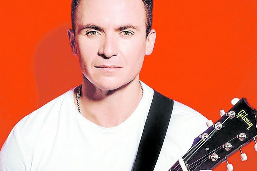 vuelve el exitoso cantante colombiano fonseca la tercera vuelve el exitoso cantante colombiano fonseca la tercera