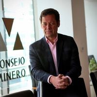 Consejo Minero advierte que baja en producción y retraso en nuevos proyectos “ponen en serias dudas” supremacía chilena en industria del cobre