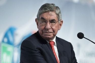 1 Oscar Arias ha negado las acusaciones