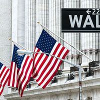 Wall Street cierra a la baja y el Dow Jones retrocede 1% ante temores por batalla comercial