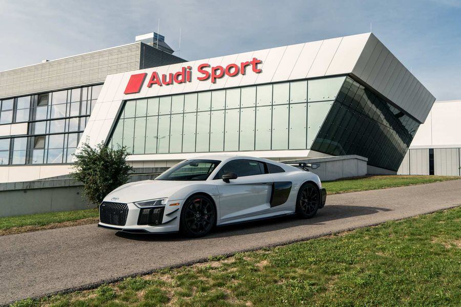 Audi R8 V10 Plus