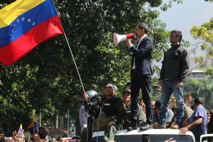 Oposición en Caracas a (1037906)