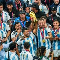Kun Agüero desclasifica el hilarante festejo del Mundial que incluyó retos de Messi por beber alcohol en exceso