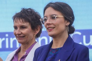 La ministra del Interior, Carolina Tohá, y su par de la Segegob, Camila Vallejo.