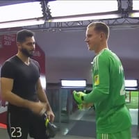 Johnny Herrera revela la particular anécdota con Ter Stegen al momento de intercambiar la camiseta en el amistoso frente a Alemania