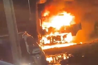 Destruyen maquinaria en ataque incendiario en Mulchén