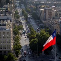 Informe Unab: economía chilena suma ocho meses de estancamiento