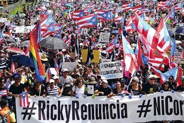 Puerto_Rico-_Protests_73334.jpg-47bea