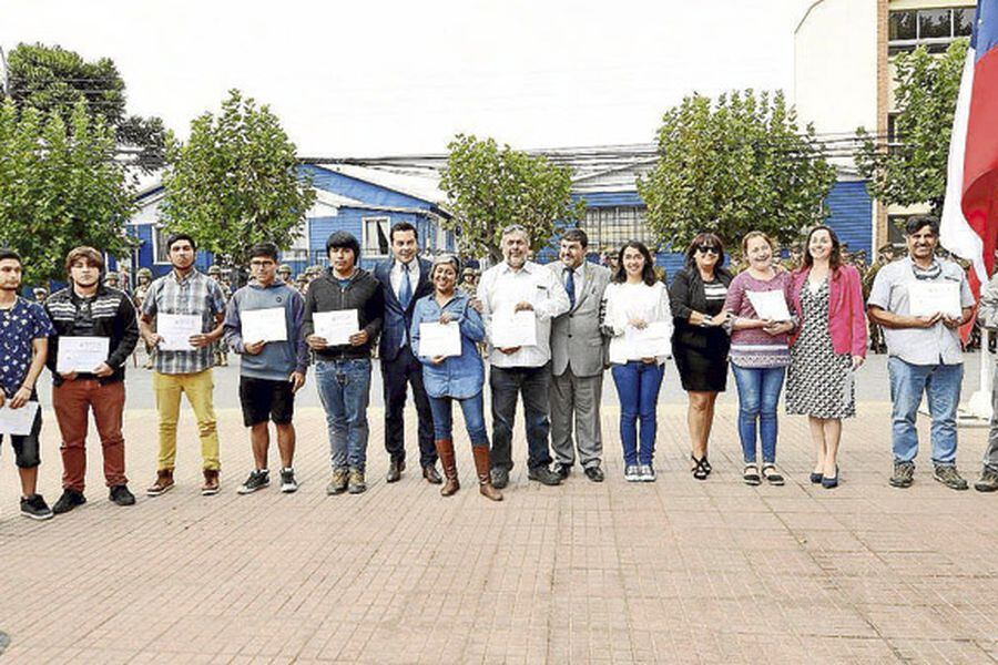 imagen-beca-alcade-y-desfile-coronel