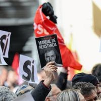 Sondeo del CIS coloca al PSOE casi 10 puntos por encima del PP tras la carta de Sánchez