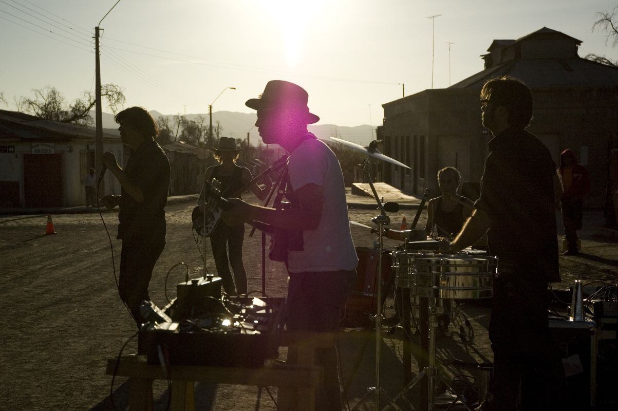 Qué trae y donde comprar la biografía de Pánico La Tercera