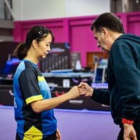 La “Tía Tania” saca pasajes a París: Zeng logra histórica clasificación a los Juegos Olímpicos