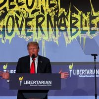 Abuchean e interrumpen a Trump durante convención libertaria