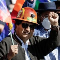 Exembajador de EE.UU. en Bolivia que llamó a “no votar” por Evo es acusado de ser espía de Cuba