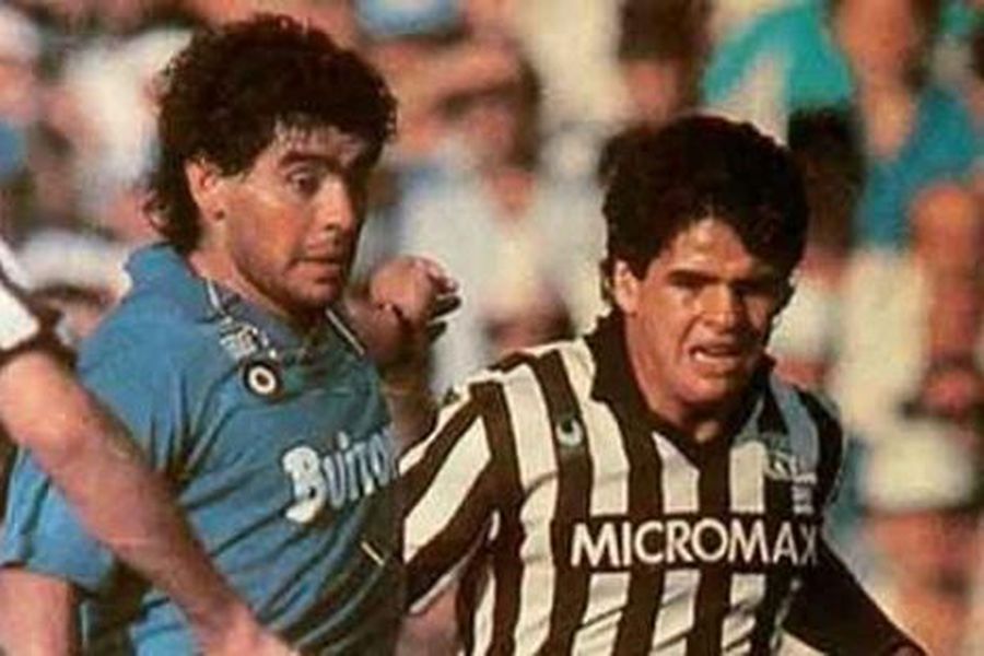 Los hermanos Maradona, en un choque entre el Napoli y el Ascoli.