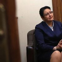 Contraloría admite que ofició a ministros por citas en casa de Zalaquett en medio de fuerte presión de diputados
